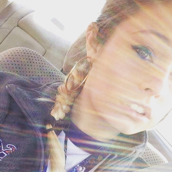 Meet your Posher, Deven - Picture 1 of 1